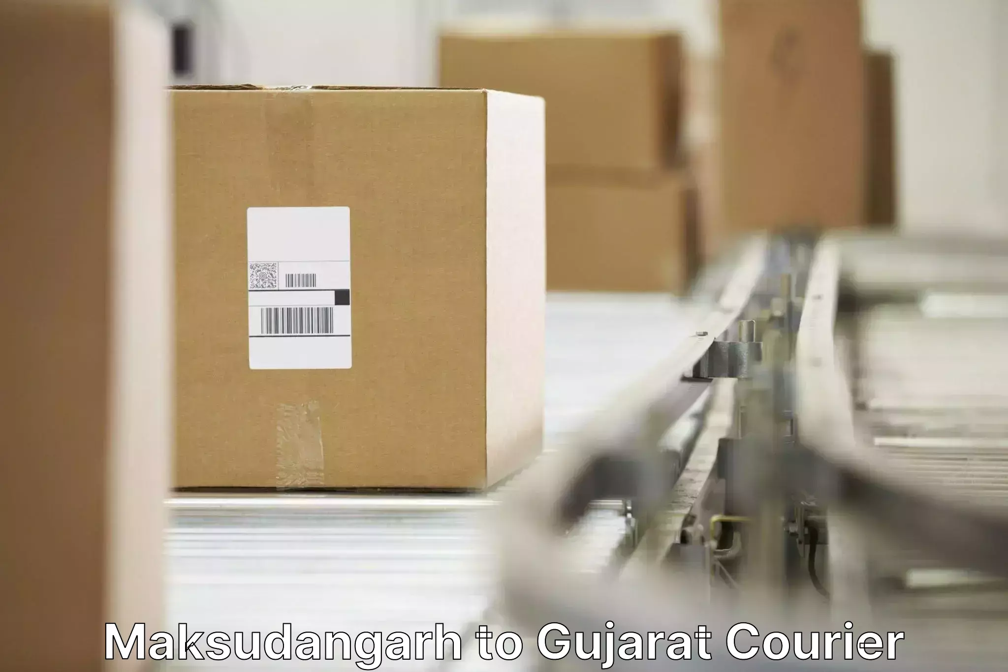 Baggage courier advice in Maksudangarh to Gujarat